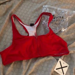 NWT Rose Red BoutineLA Zipper Top S